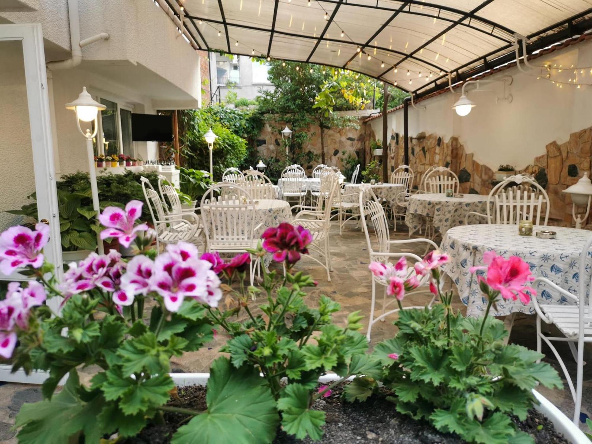 סוזופול Kavaler Hotel מראה חיצוני תמונה