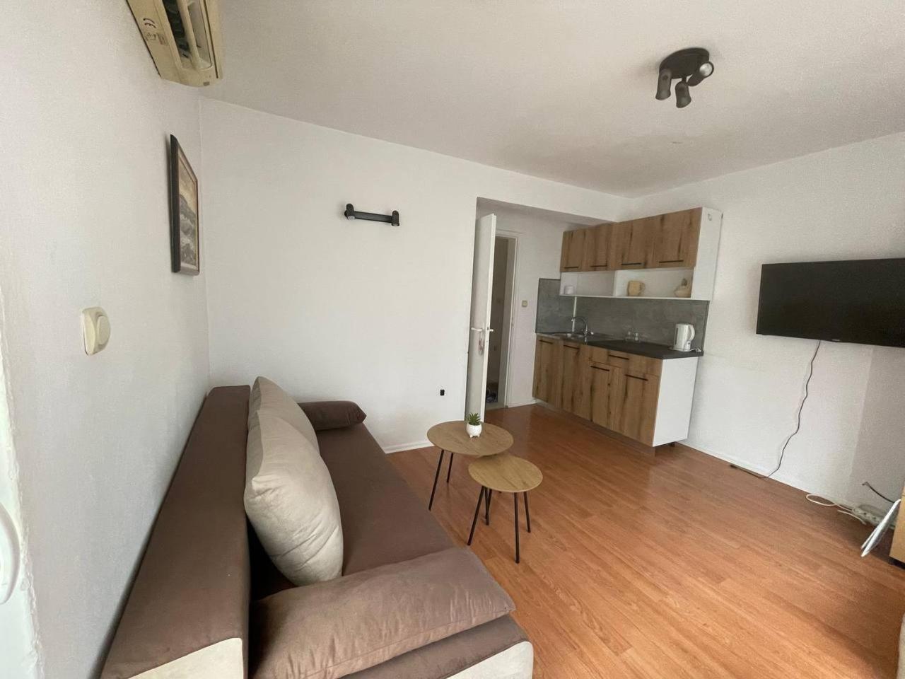 סוזופול Kavaler Hotel מראה חיצוני תמונה